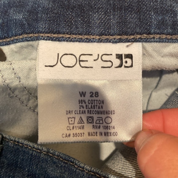 Joe’s Jeans Crop Jean Maude Wash - Picture 8 of 9